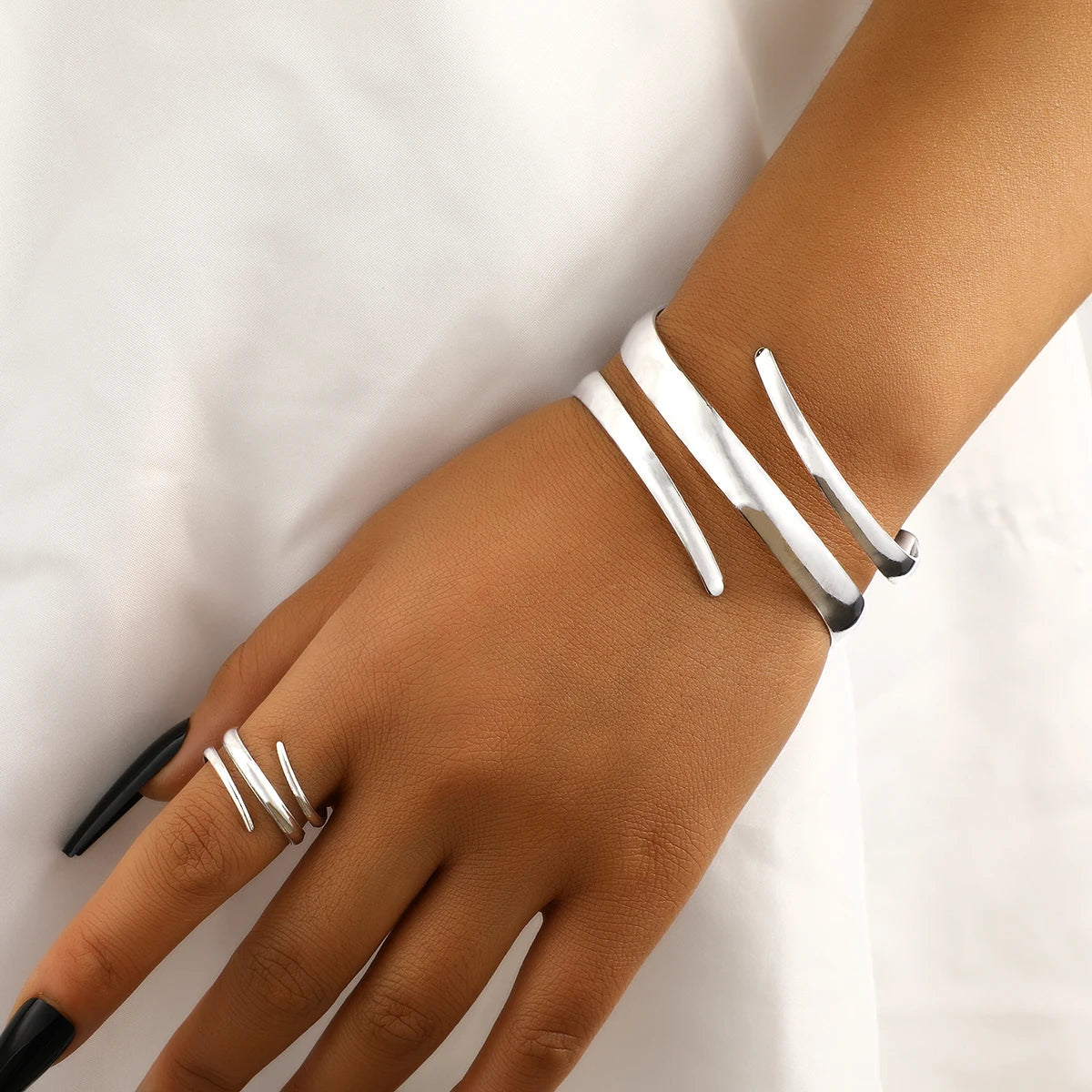 Line Bracelet And Ring Jewelry Set